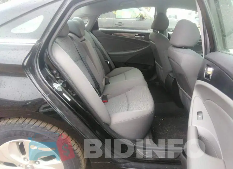 KMHEC4A49EA110015 Photo# 8