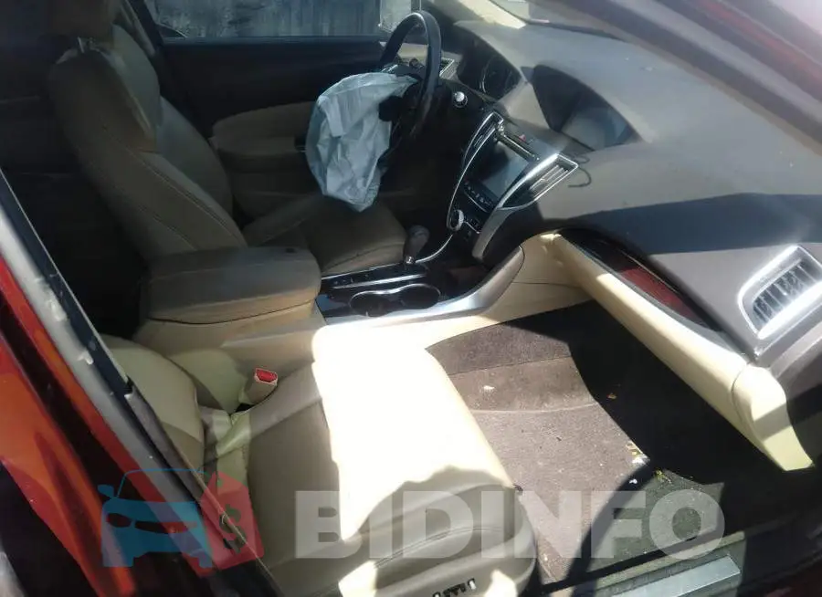 19UUB1F32FA025778 Photo# 5