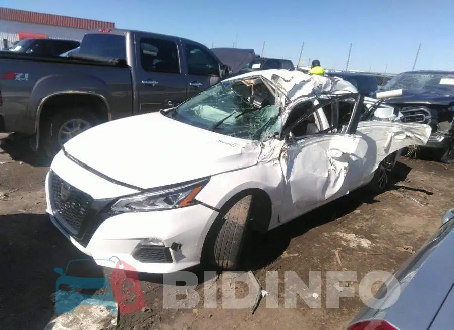 1N4BL4CV7LC231002 Photo# 2