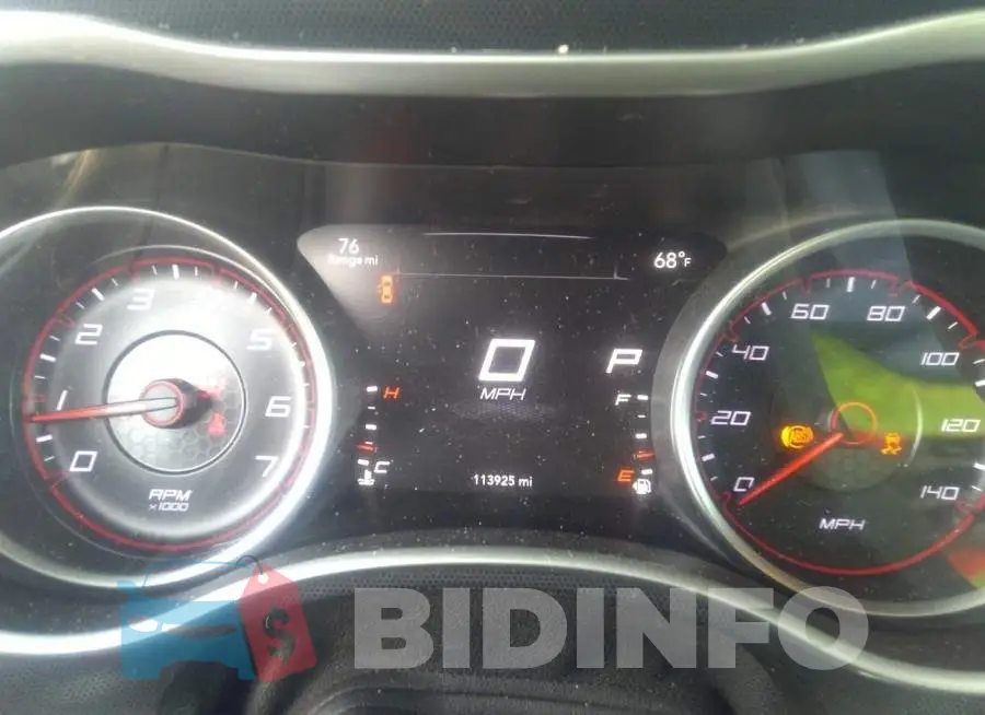 2C3CDXHG8FH824428 Photo# 7
