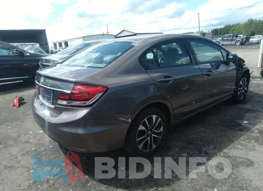19XFB2F82FE702821 Photo# 4