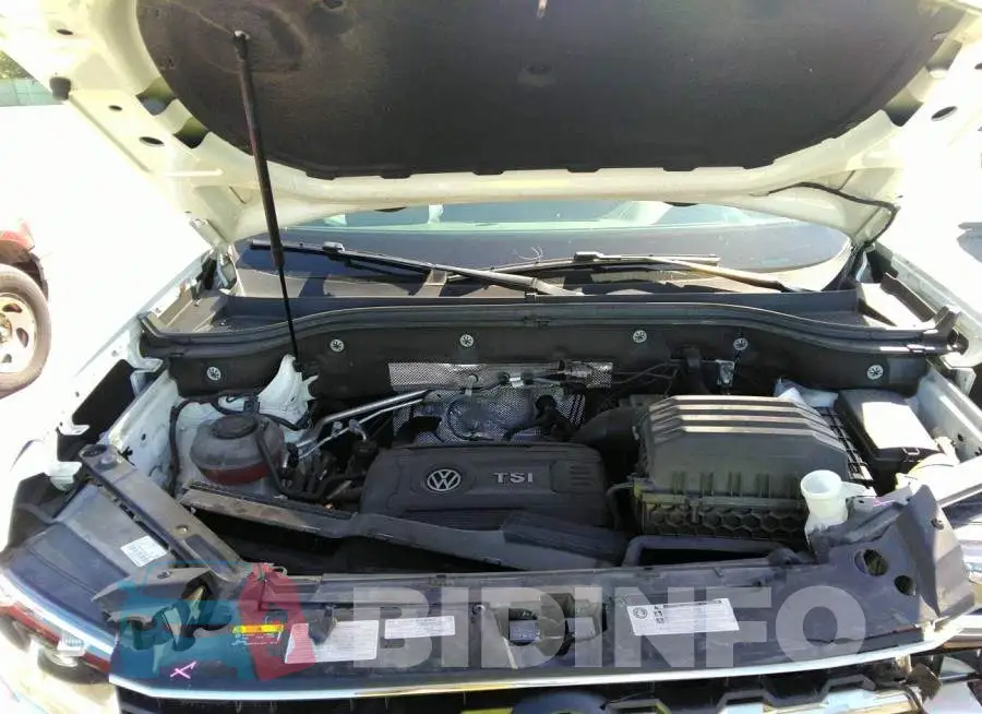 1V2AP2CA6KC585408 Photo# 10