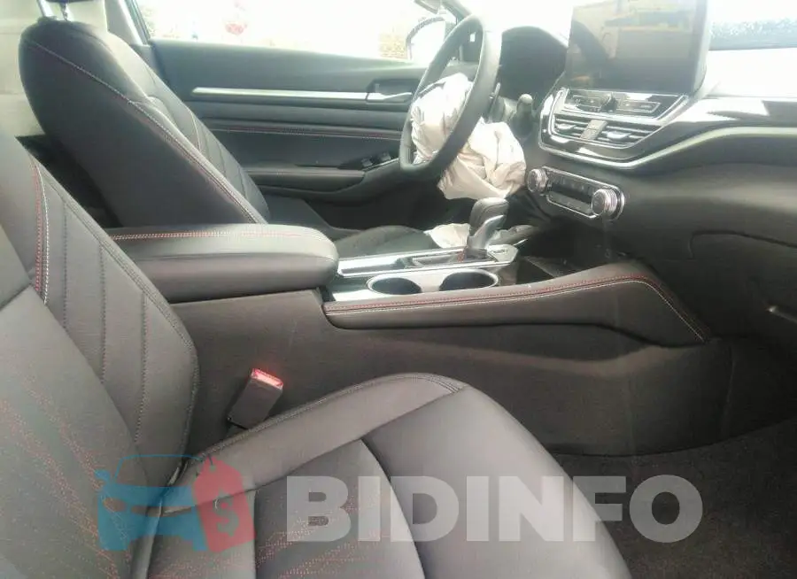 1N4BL4CV3PN337683 Photo# 5