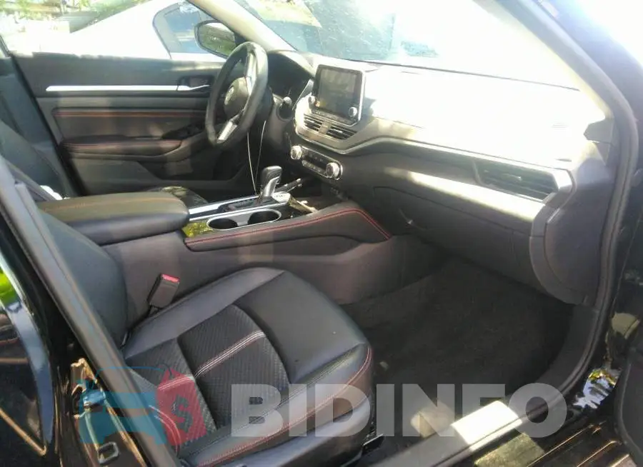 1N4BL4CV9PN304235 Photo# 5