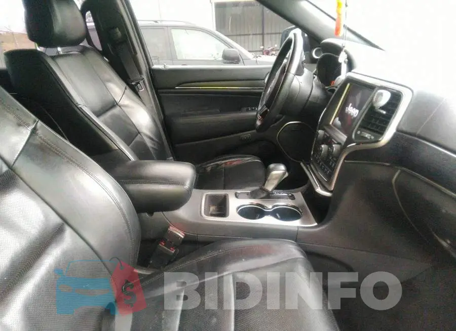 1C4RJECG2JC327638 Photo# 5