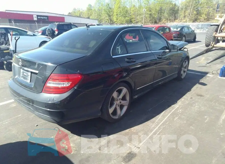 WDDGF4HB7EA964662 Photo# 4