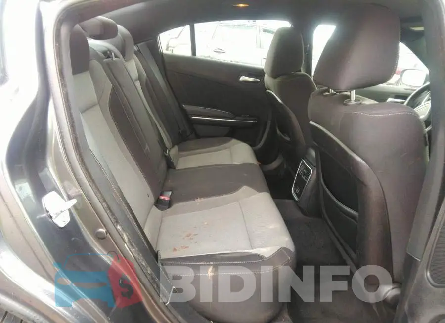 2C3CDXJG7FH806769 Photo# 8