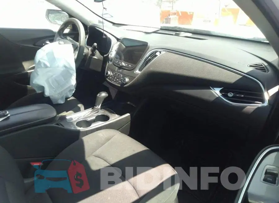 1G1ZD5ST3LF089671 Photo# 5
