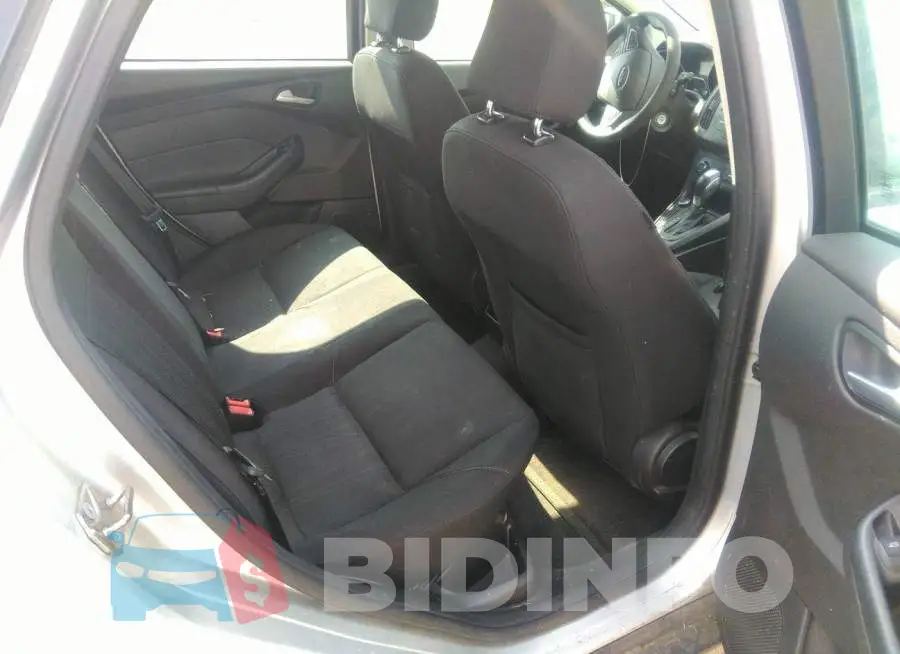 1FADP3F23GL205270 Photo# 8