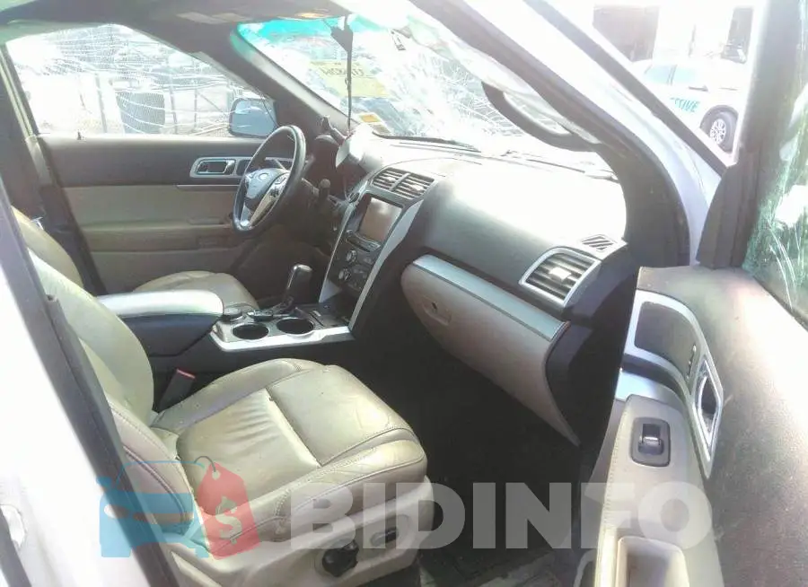 1FM5K8D82EGB47784 Photo# 5