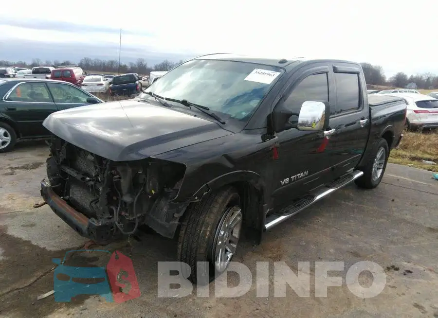 1N6AA0EC5DN306962 Photo# 2