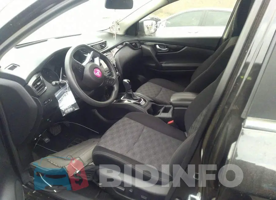 JN1BJ1CP8HW002997 Photo# 5