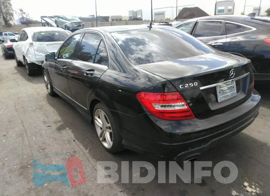 WDDGF4HB1DR296261 Photo# 3