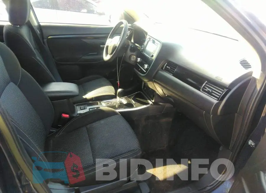 JA4AD2A34LZ017388 Photo# 5