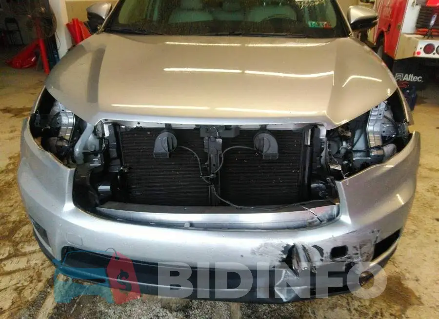 5TDBKRFH4GS355524 Photo# 6