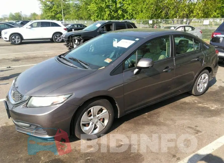 19XFB2F56DE271483 Photo# 2