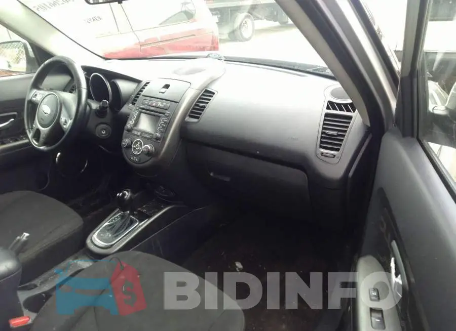 KNDJT2A62D7541185 Photo# 5