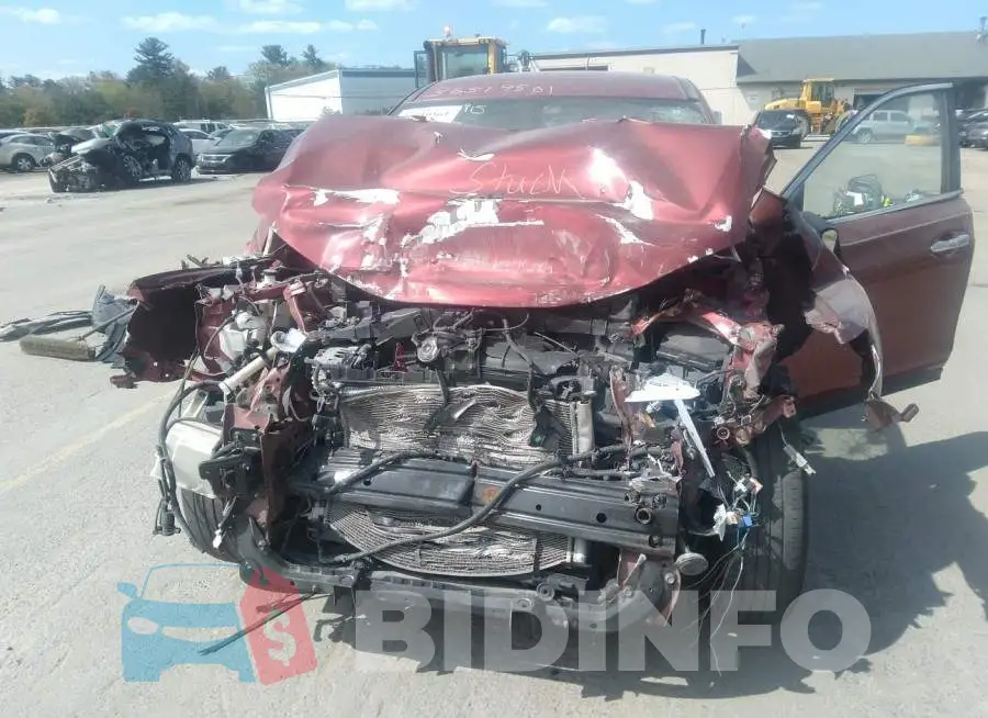 KNMAT2MV3FP528256 Photo# 6