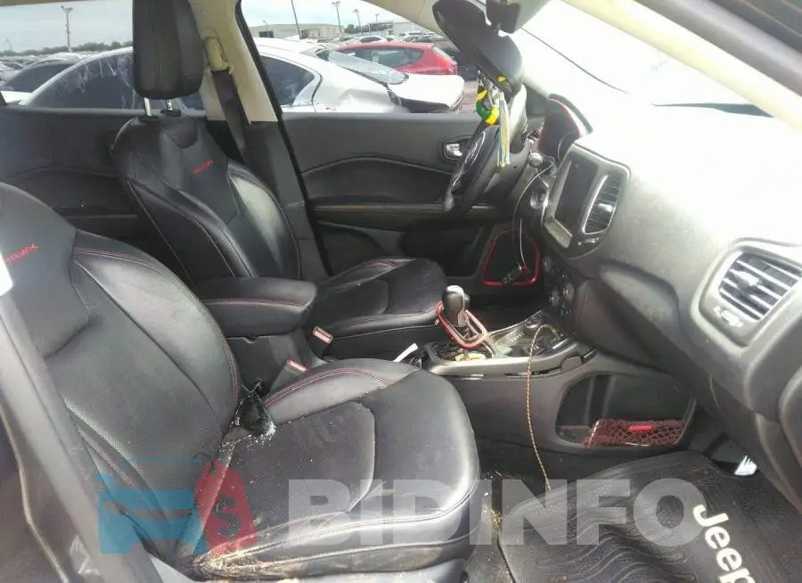 3C4NJDDB7HT640677 Photo# 5