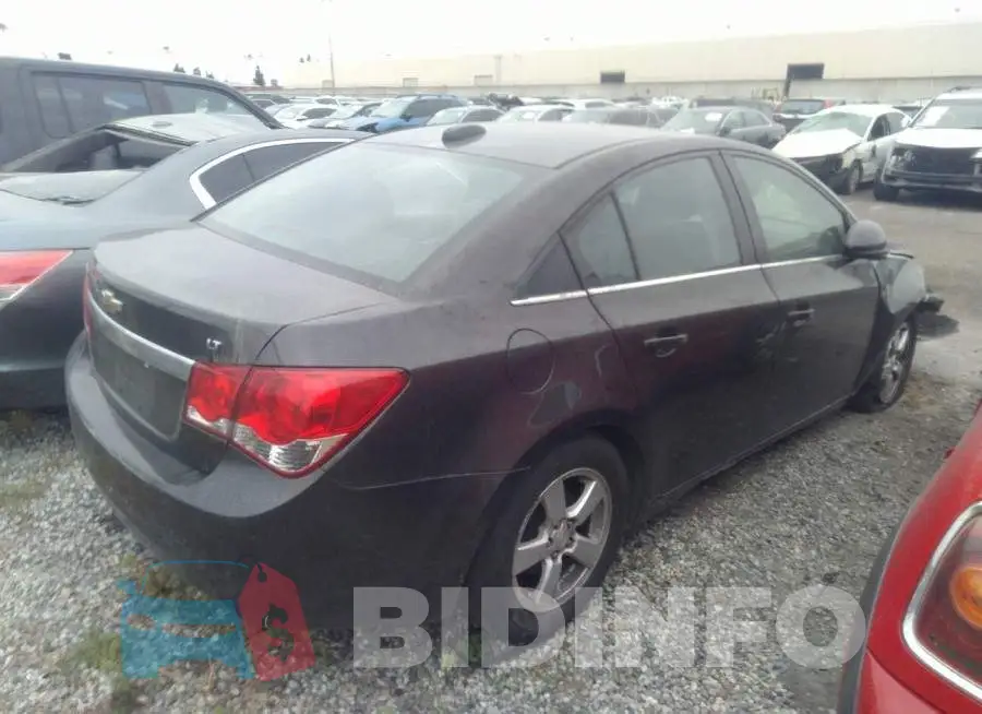 1G1PE5SB3G7166325 Photo# 4