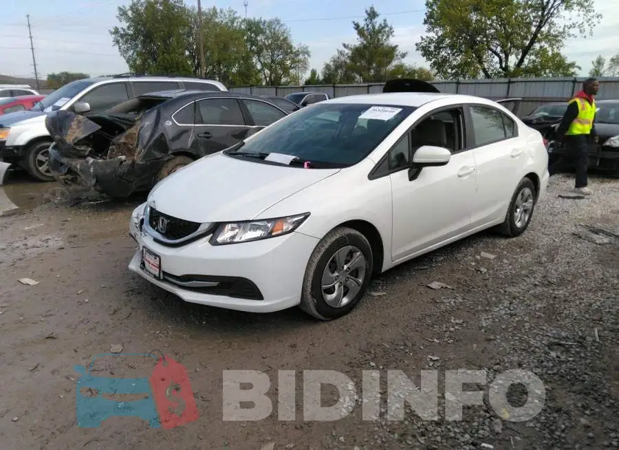2HGFB2F58EH501662 Photo# 2