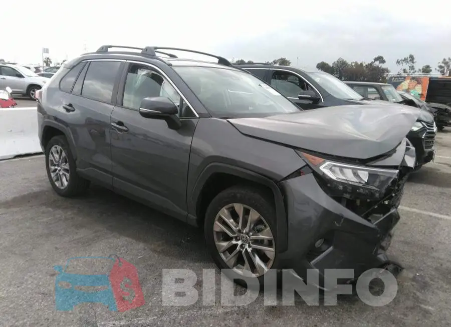 2T3C1RFV4MC170690 Photo# 1
