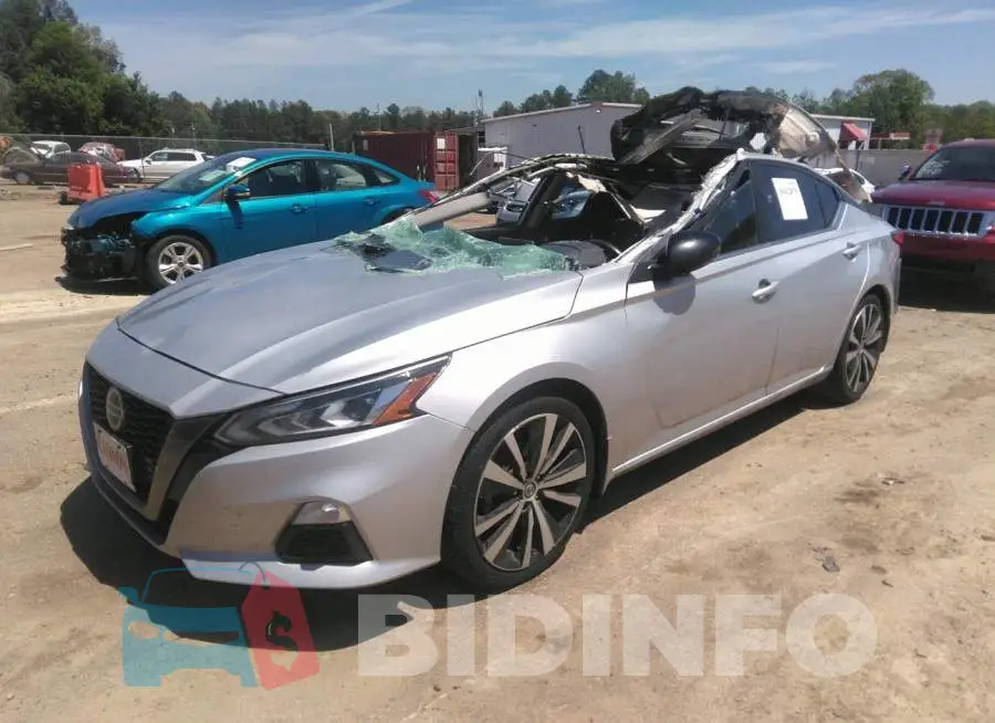 1N4BL4CV4LN307182 Photo# 2