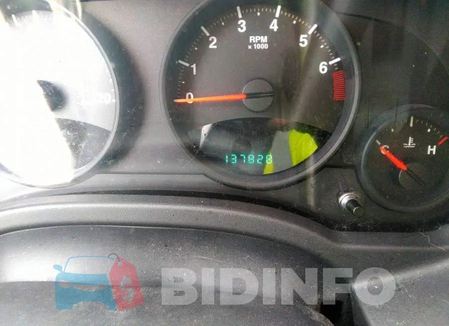 1C4NJCBA2DD275698 Photo# 7
