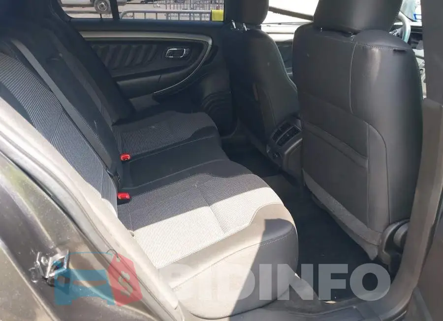 1FAHP2E89JG134738 Photo# 8