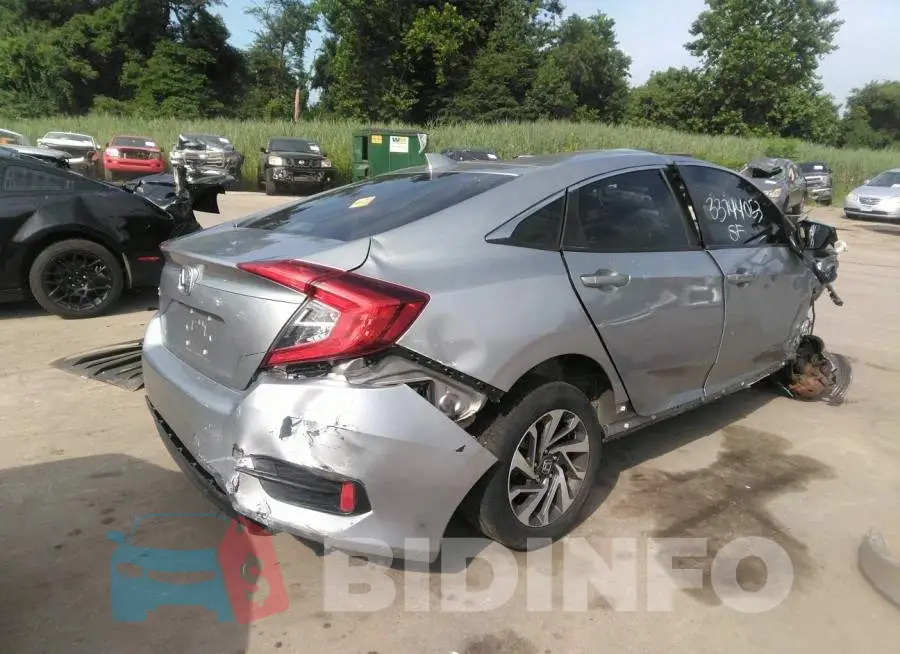 19XFC2F78HE215971 Photo# 4