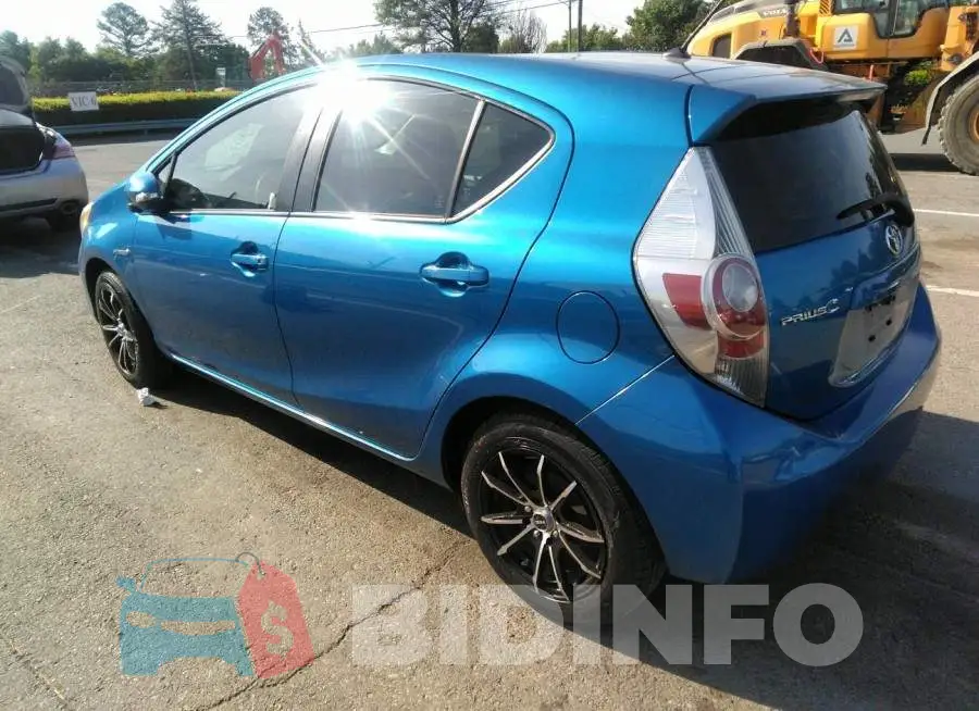 JTDKDTB33E1565723 Photo# 3