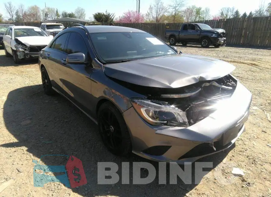 WDDSJ4GB8FN173383 Photo# 1