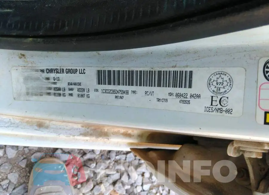1C3CDZCB5DN759498 Photo# 9