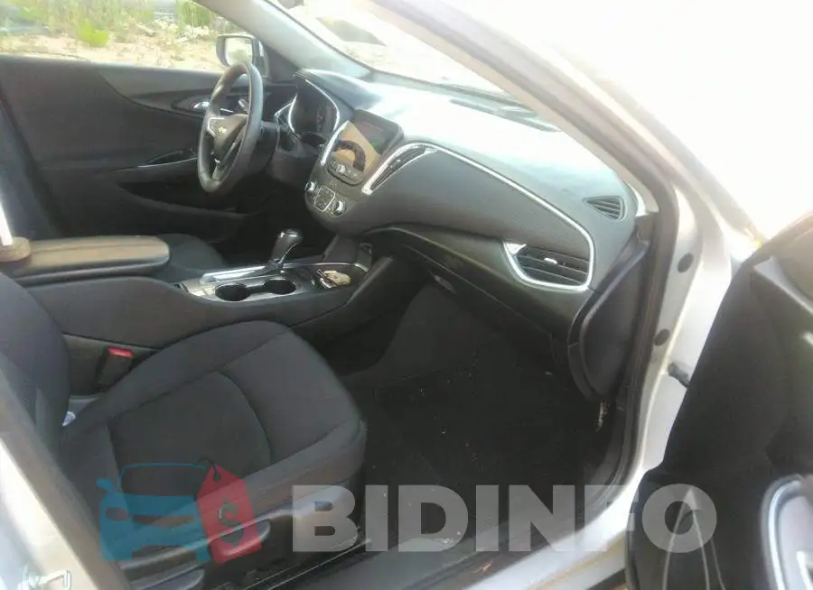 1G1ZD5ST9LF030723 Photo# 5