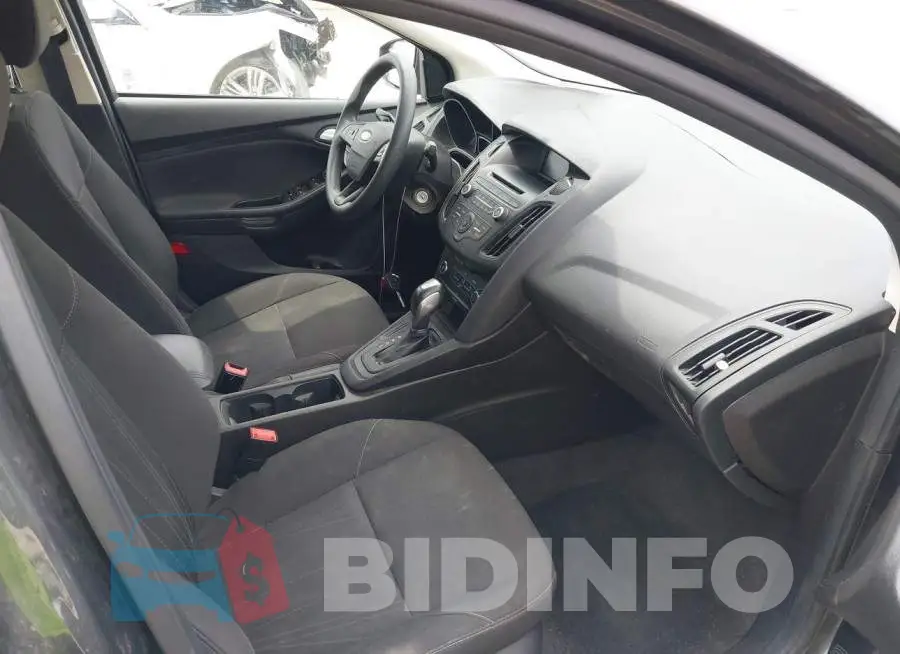 1FADP3F20GL202763 Photo# 5