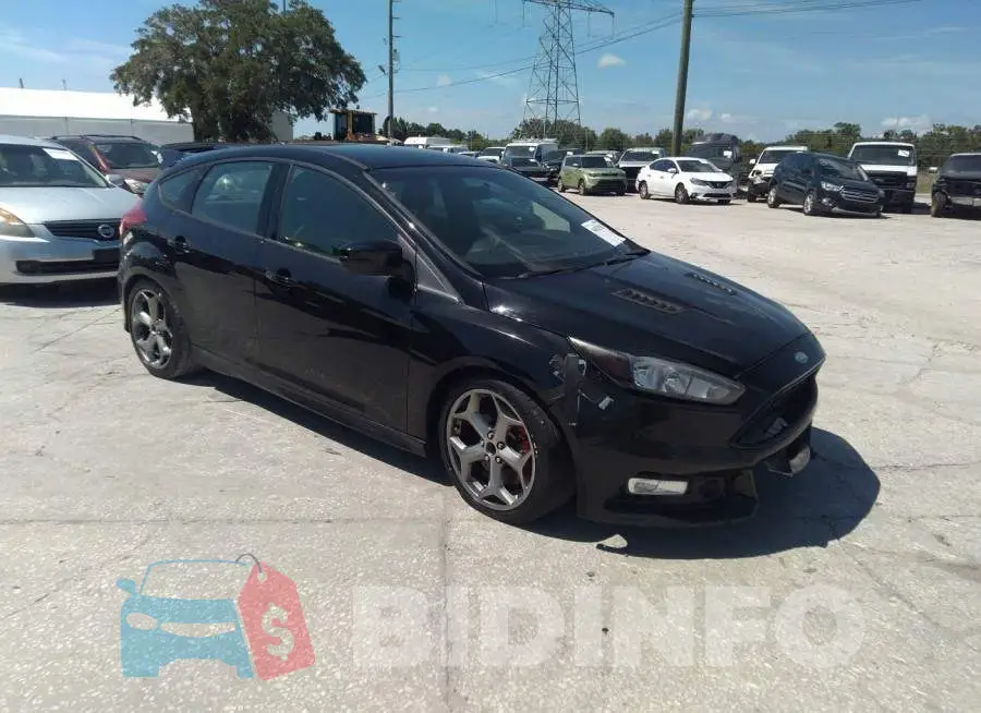 1FADP3L96GL360042 Photo# 1