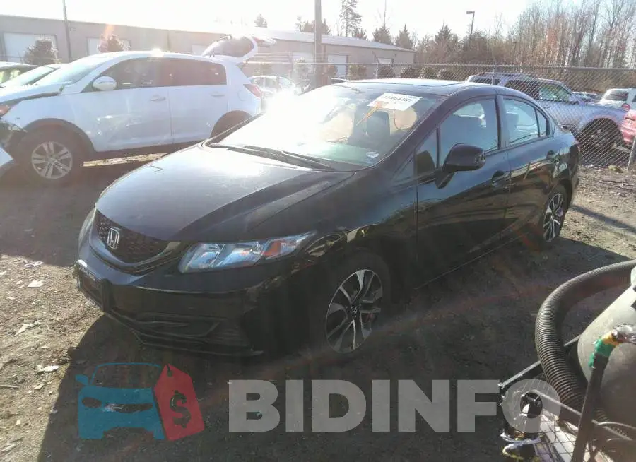 19XFB2F85DE202715 Photo# 2