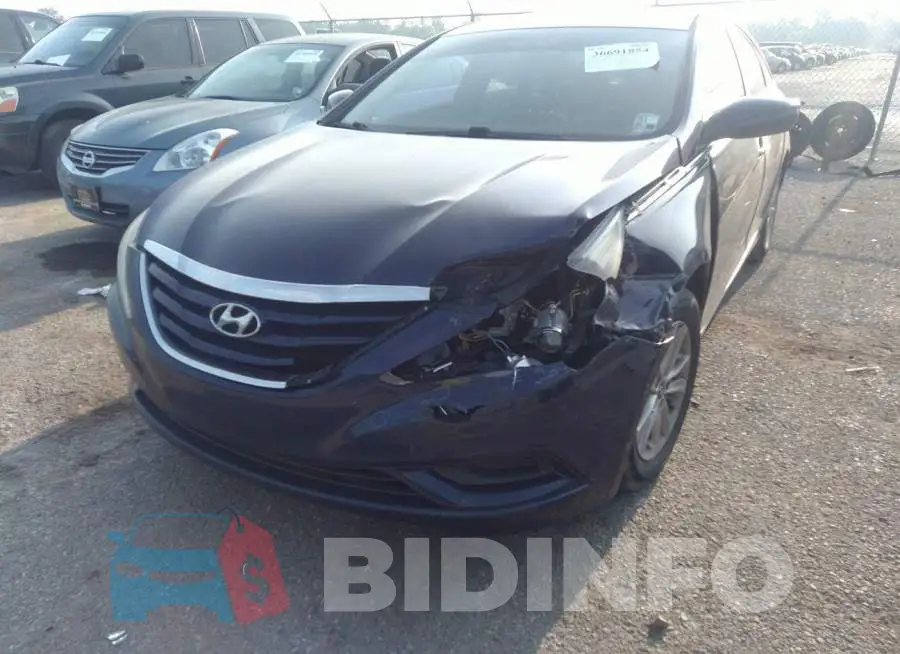 5NPEB4AC2DH643233 Photo# 6