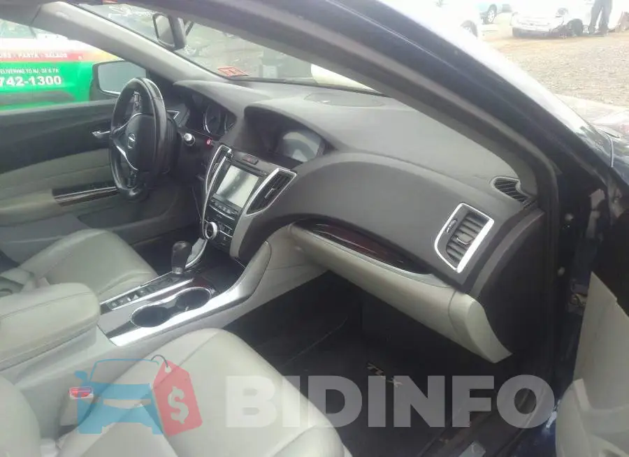 19UUB1F35FA016413 Photo# 5