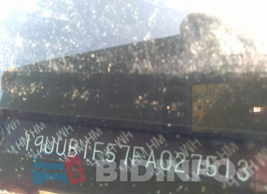 19UUB1F57FA027513 Photo# 9