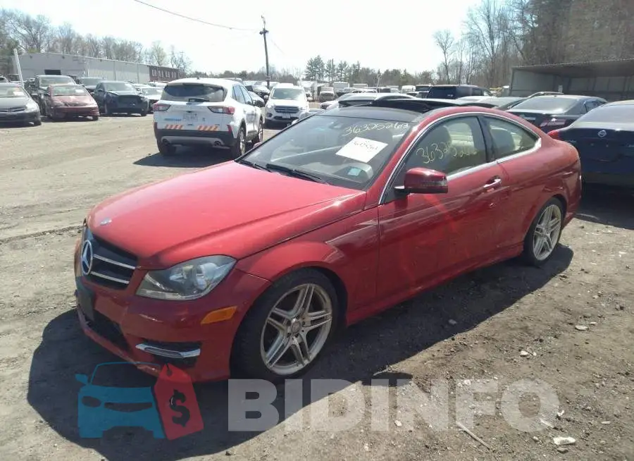 WDDGJ4HB7FG338669 Photo# 2