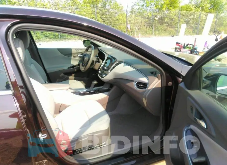 1G1ZD5ST2LF157149 Photo# 5