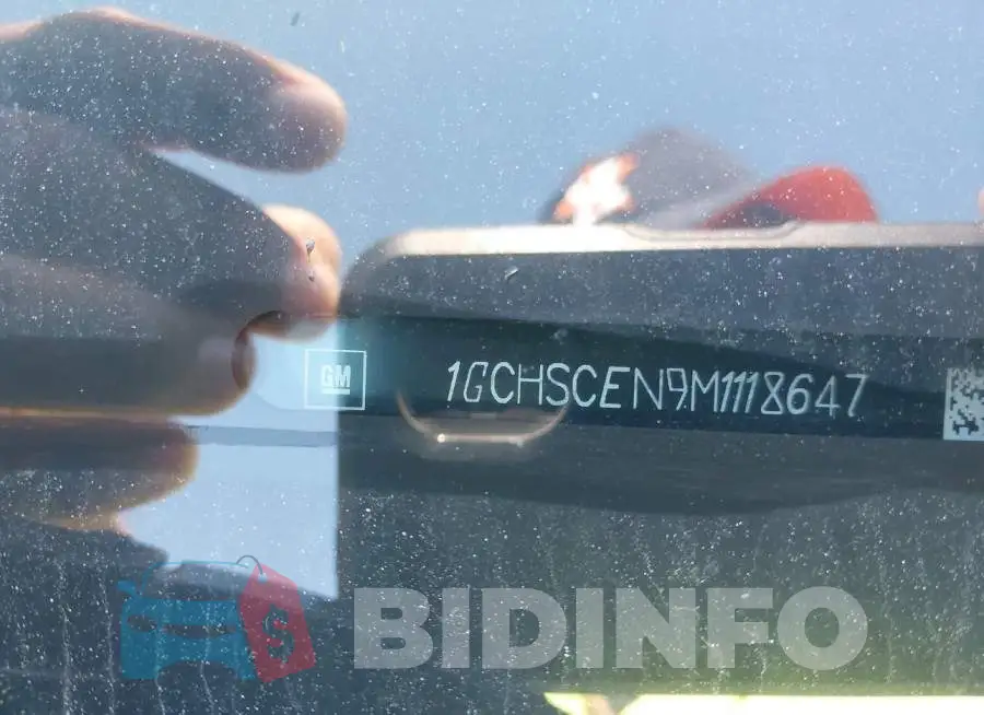 1GCHSCEN9M1118647 Photo# 9