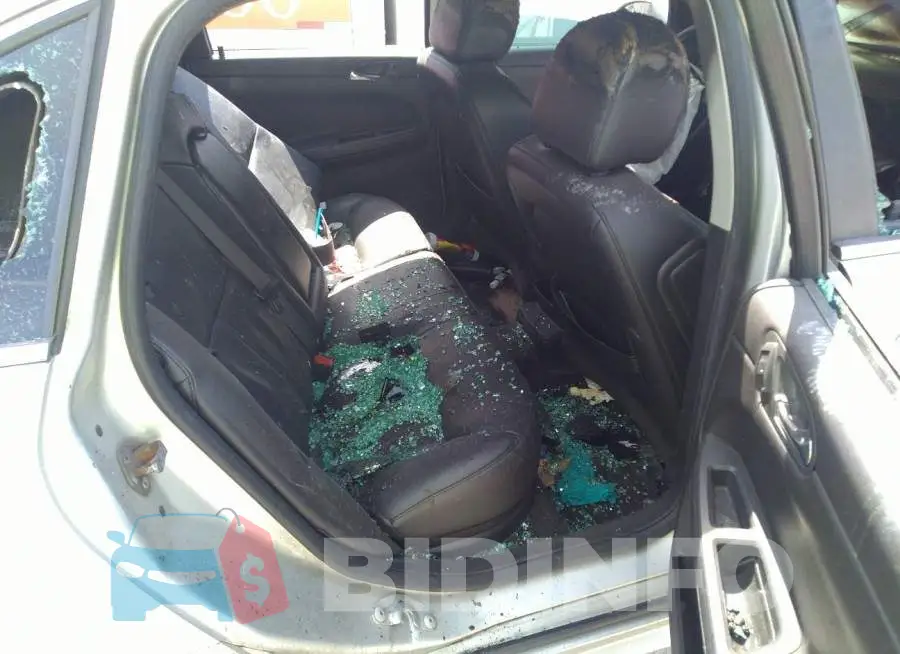 2G1WC5E34D1141044 Photo# 8