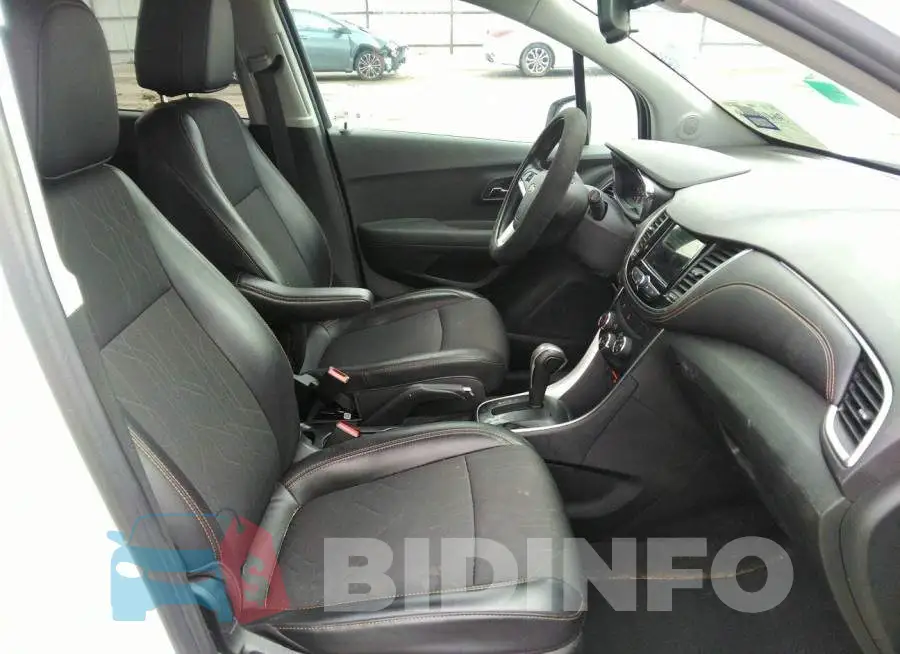 3GNCJLSB2KL186681 Photo# 5