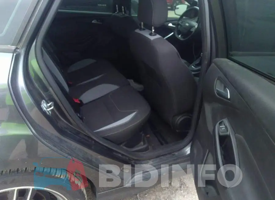 1FADP3L97JL222579 Photo# 8