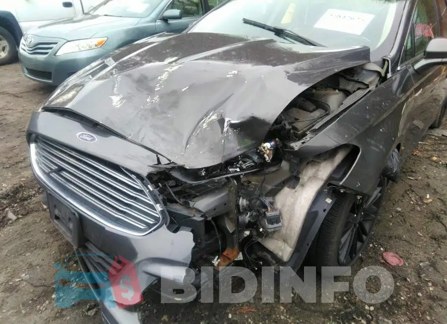 3FA6P0HD3GR205082 Photo# 6