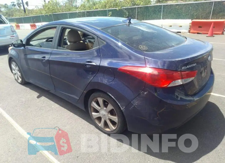 5NPDH4AE5DH175087 Photo# 3
