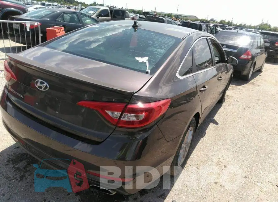 5NPE24AF4FH168942 Photo# 4