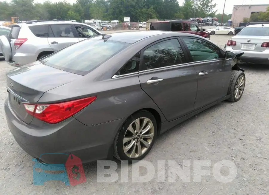 5NPEC4AC4DH685254 Photo# 4